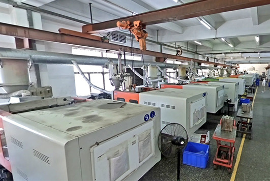中国 Shenzhen Futian Huaqiang Electronic World OMK Sales Department 会社概要